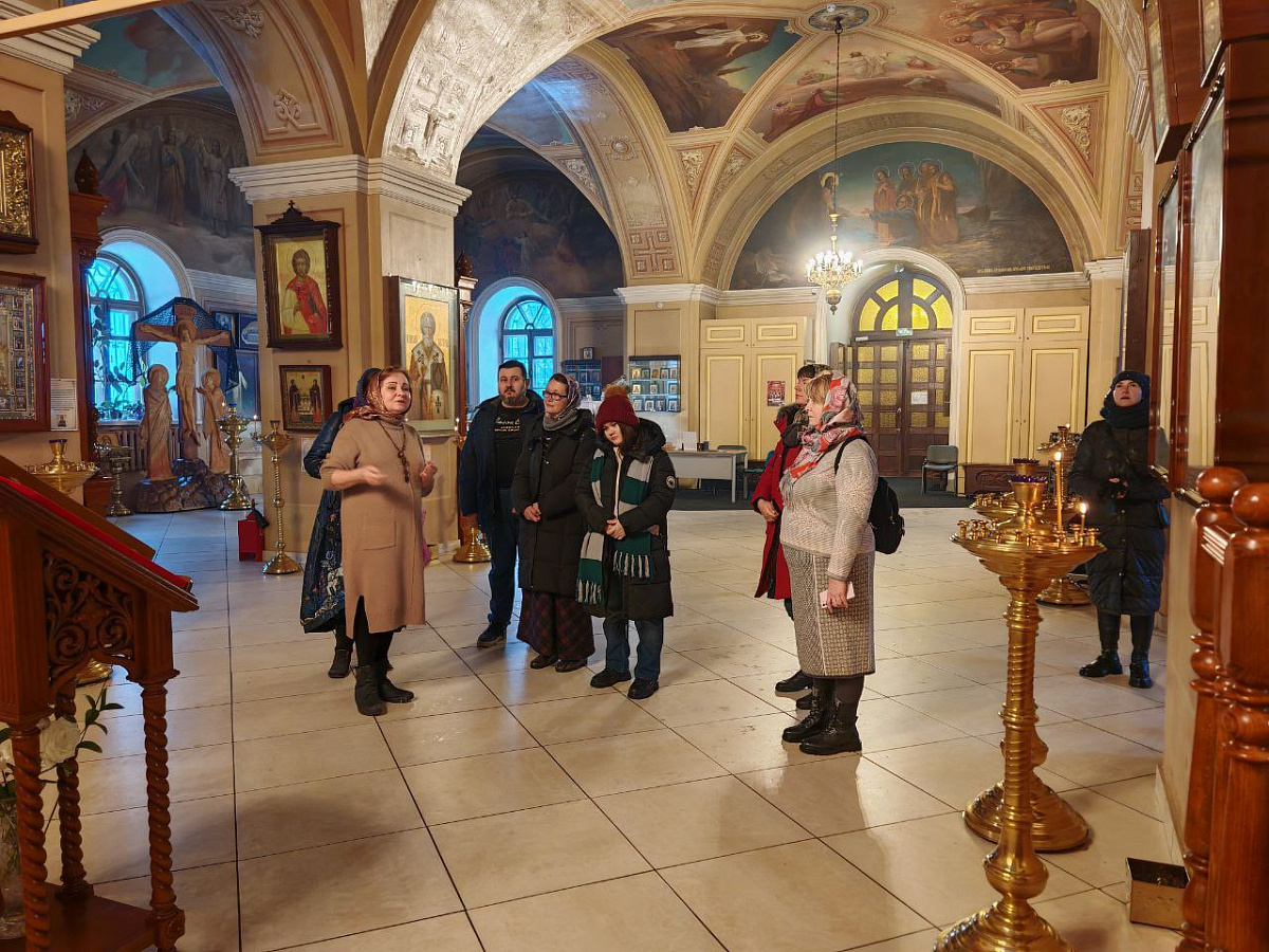 28.02.2026 г. Экскурсия по храму. Чеховские чтения — фото 2